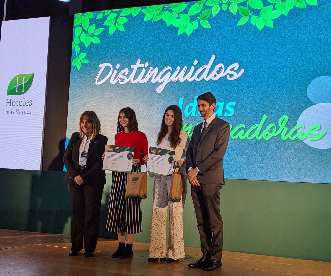 Alumnas ganan el 1er puesto del Concurso Hotelería Sustentable